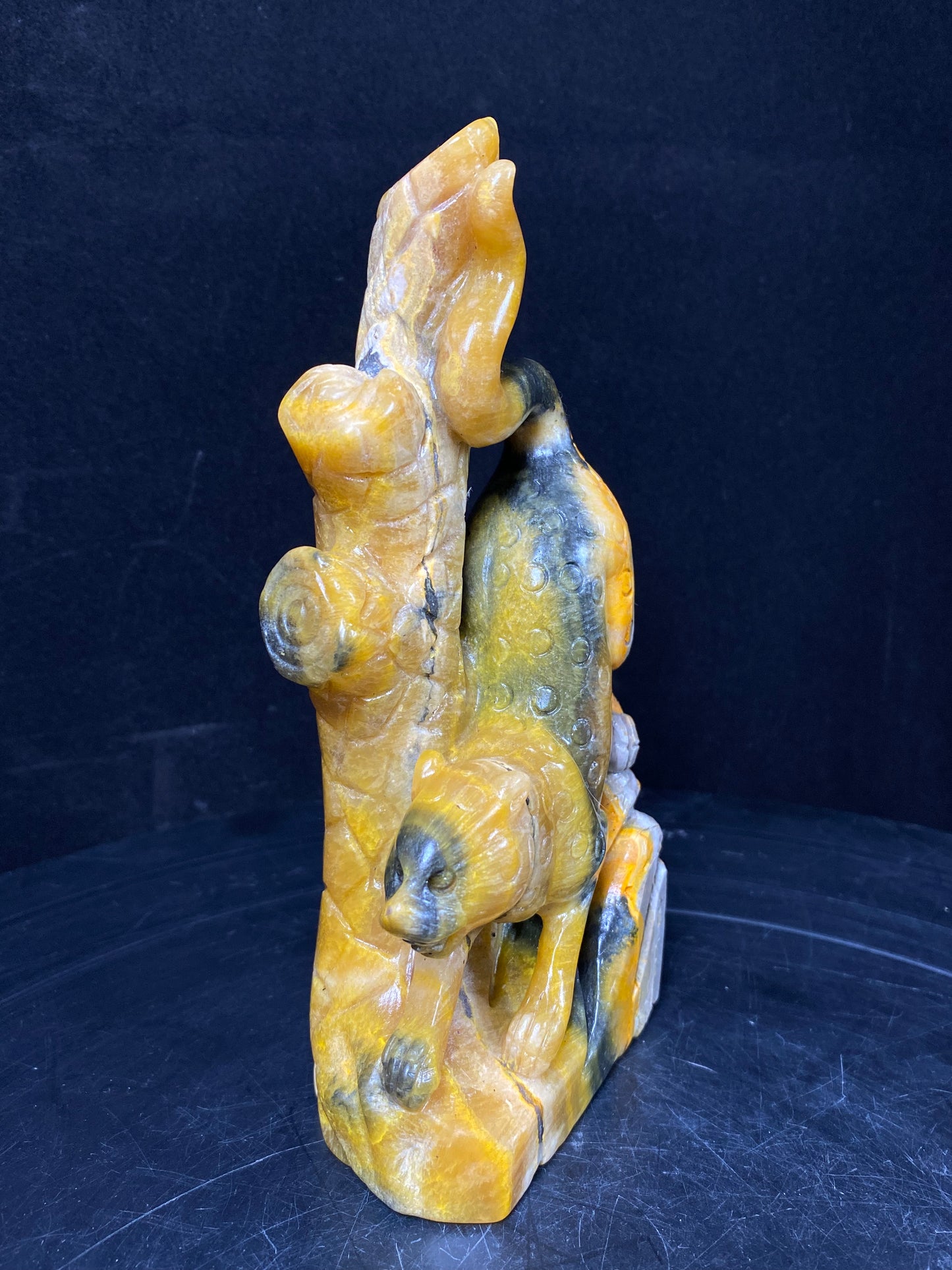 131-Bumble bee jasper leopard carving #0757