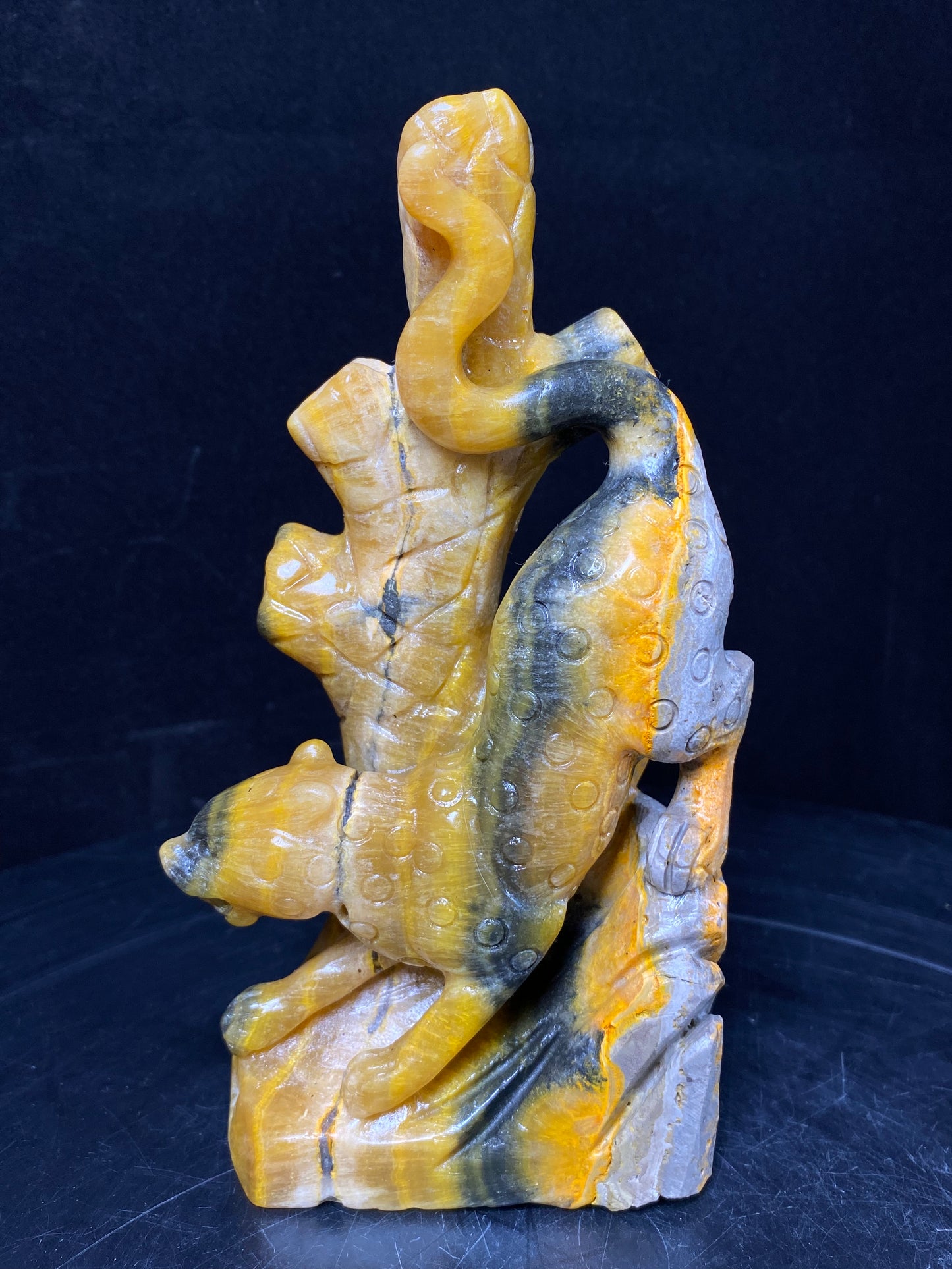131-Bumble bee jasper leopard carving #0757