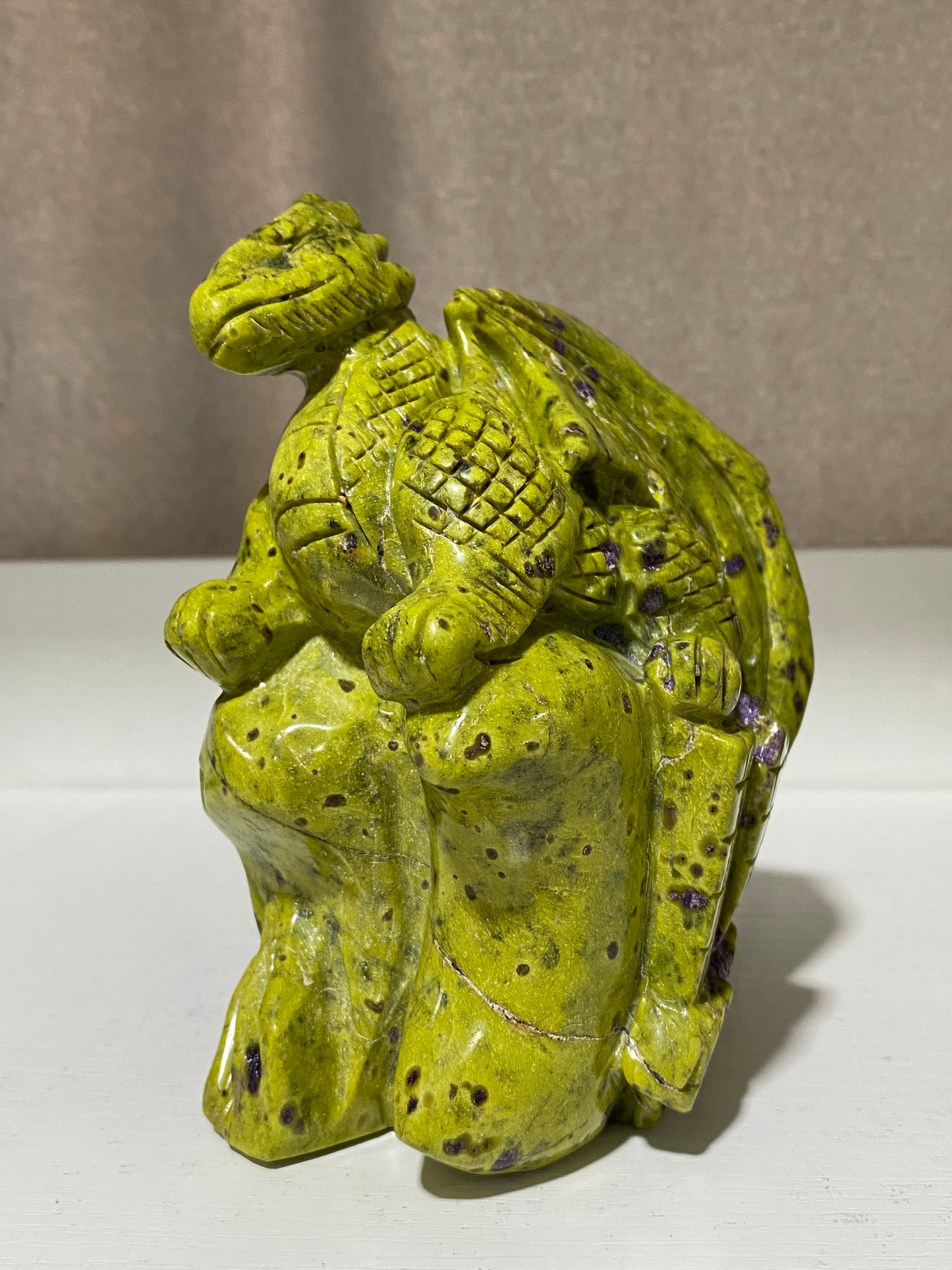 Atlantisite flying dragon carving #1258