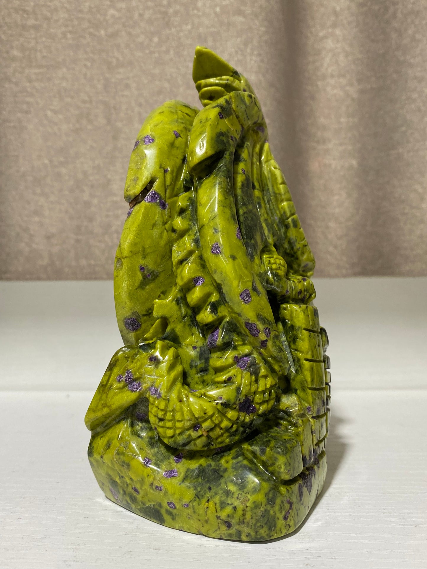 Atlantisite flying dragon carving #1188