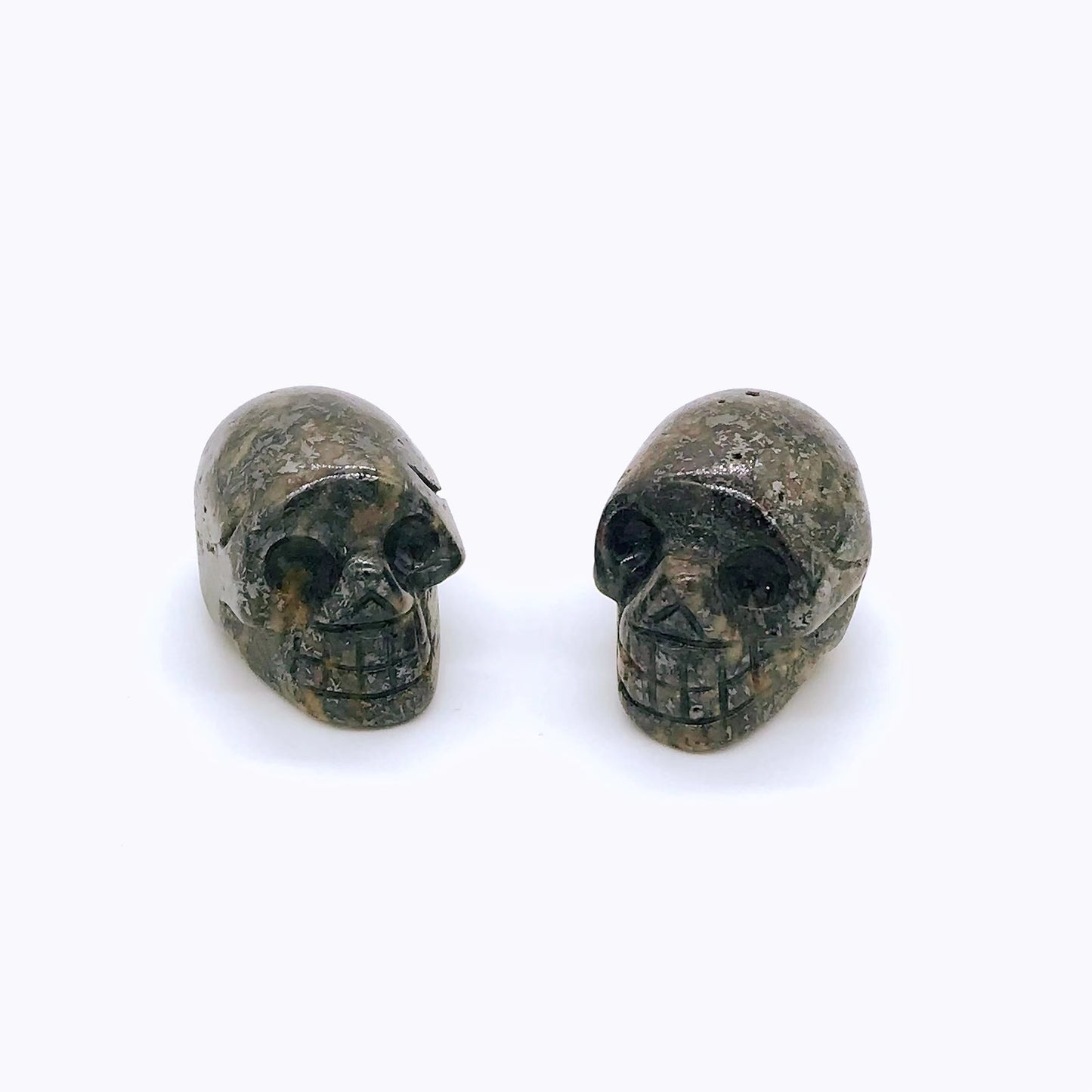 Crystal mini skulls carving