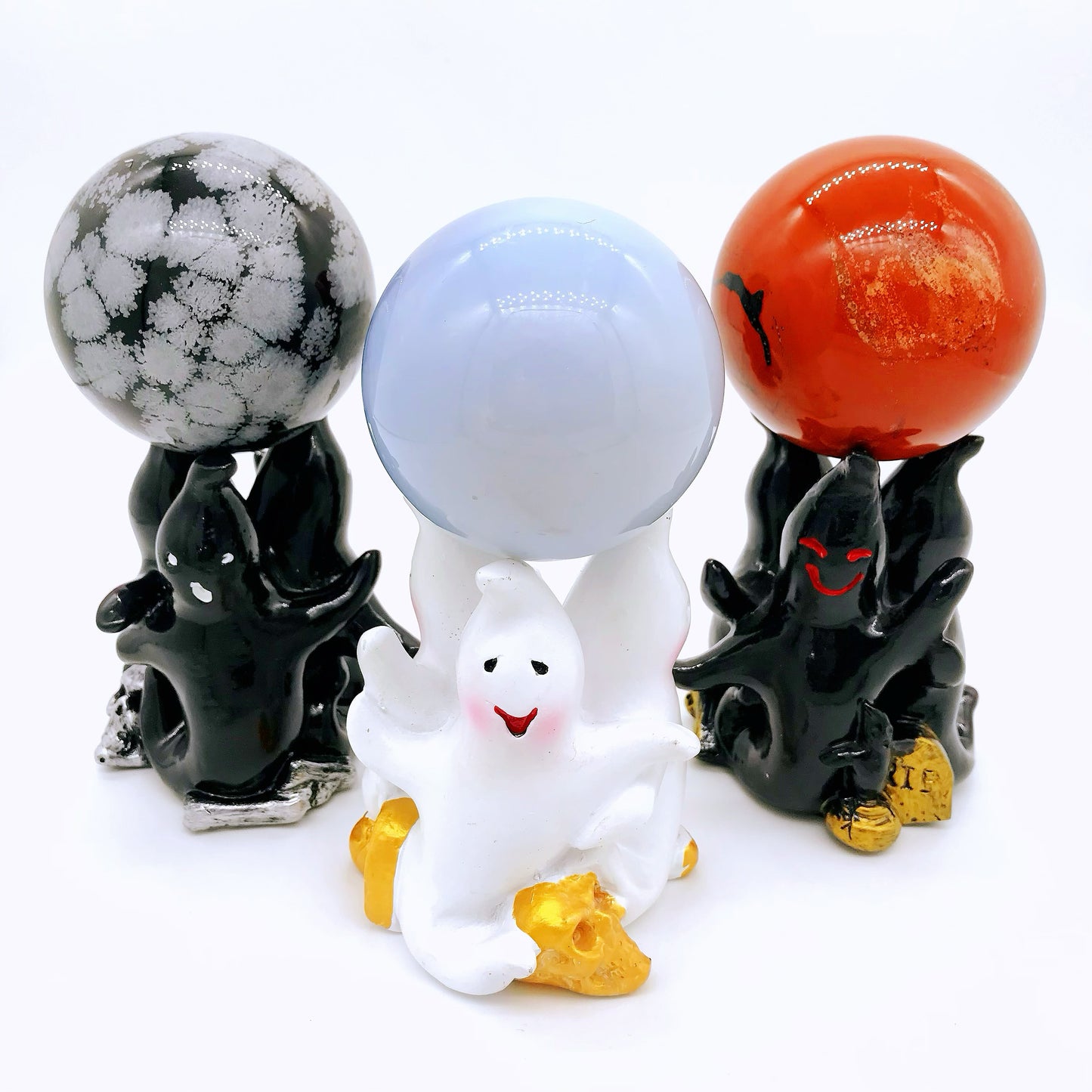 Crystal resin ghost sphere stand