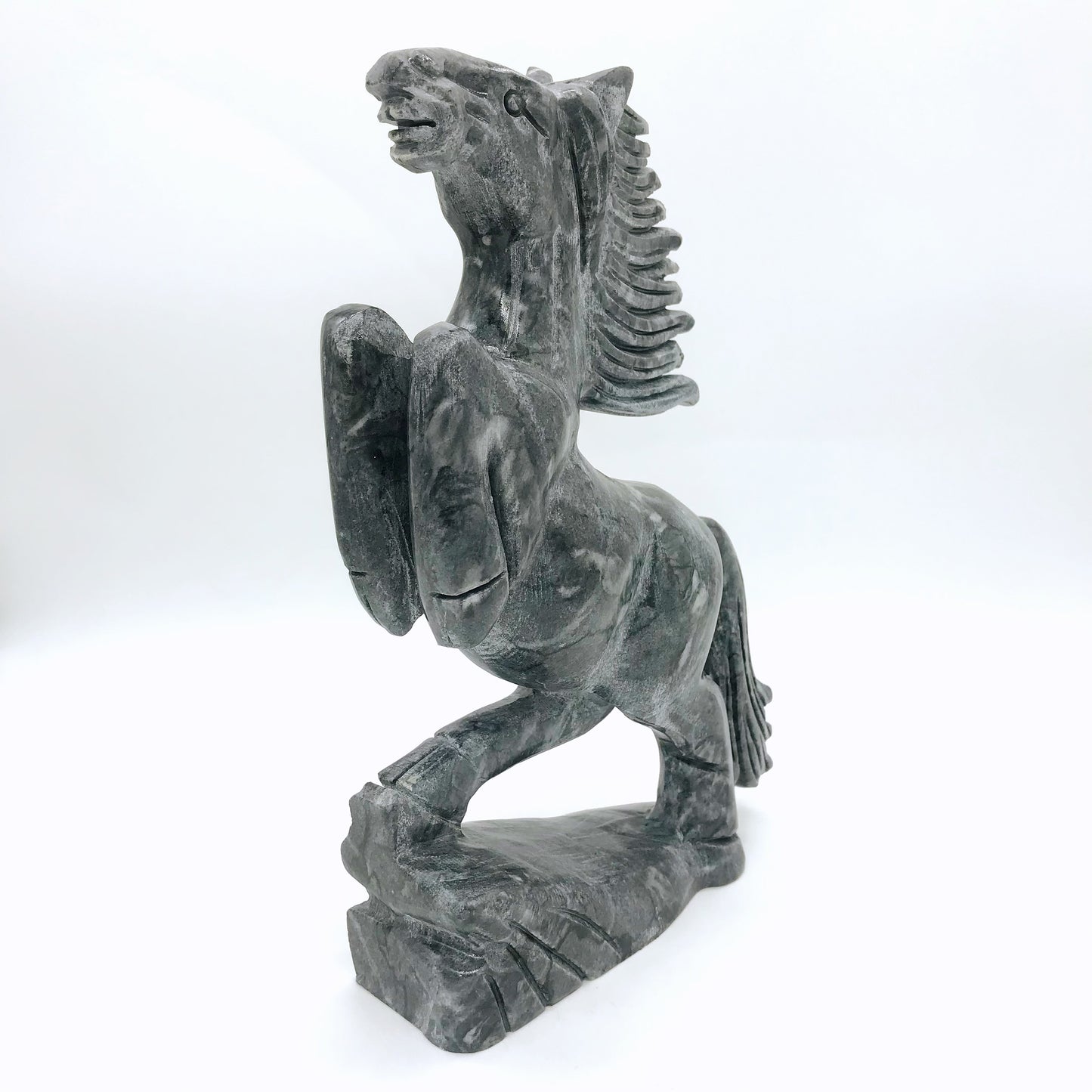 Black jade horse carving