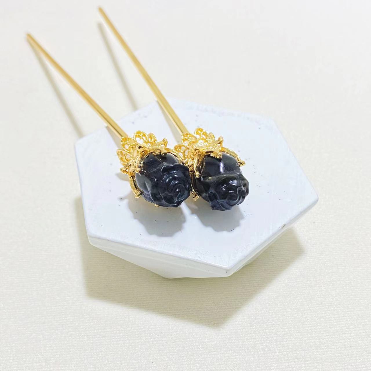 Crystal rose with metal stem hair pins