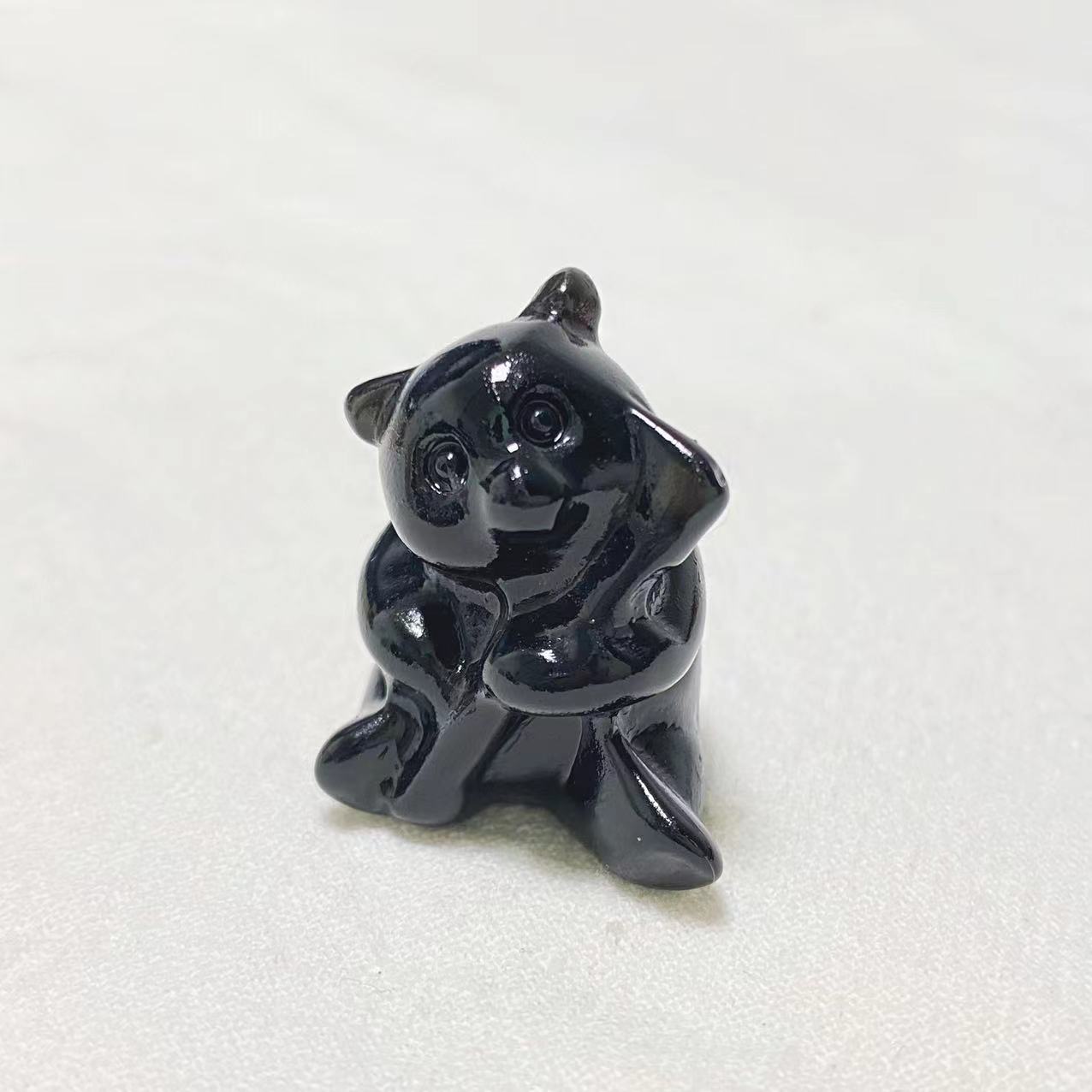 Crystal different materials panda small carvings