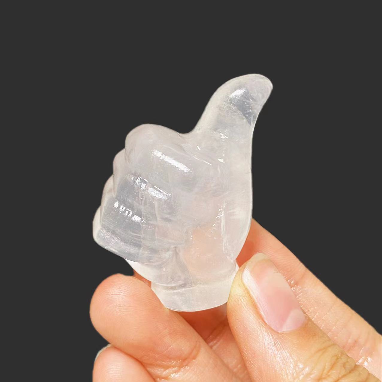 Crystal thumb small carvings