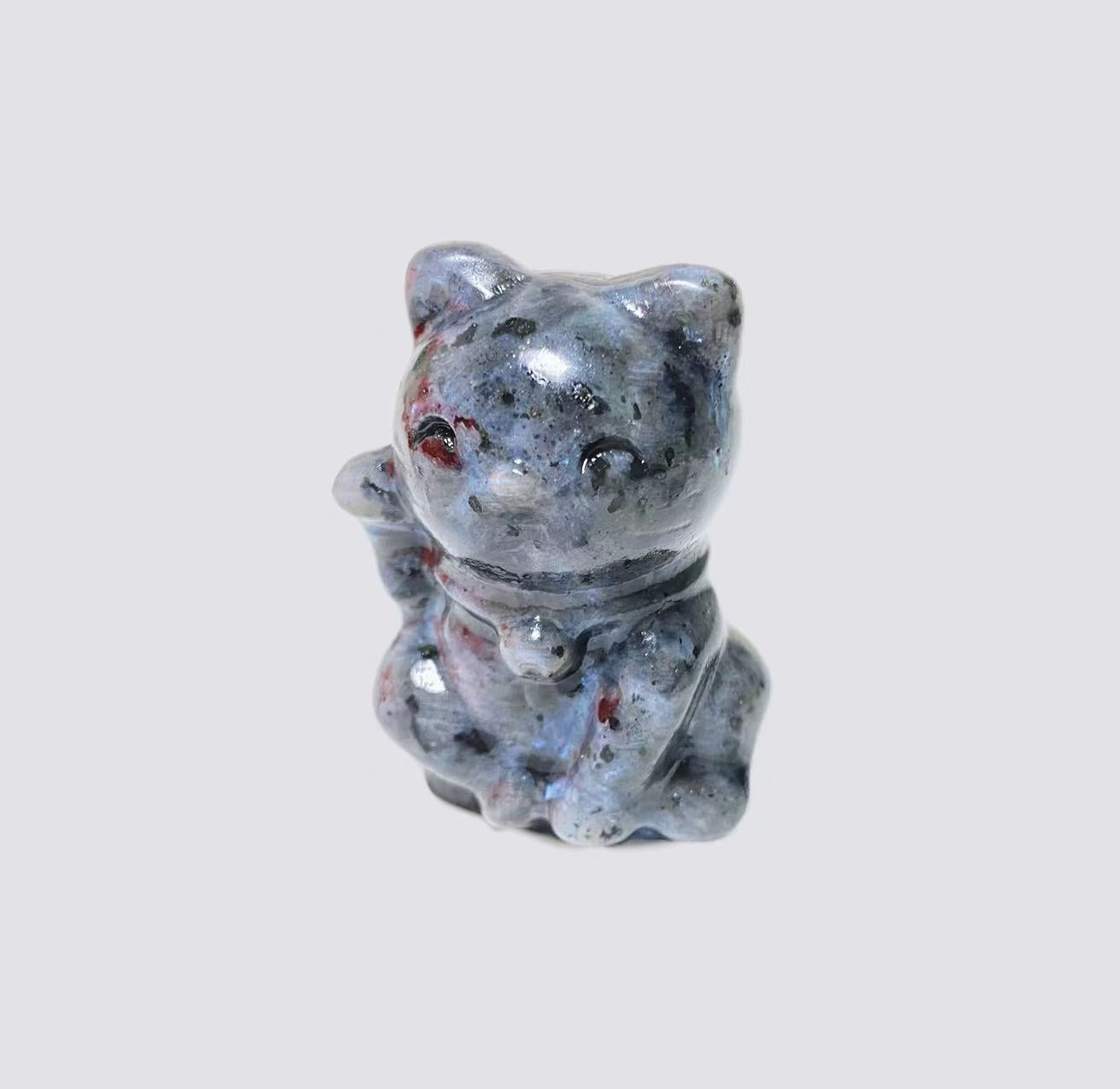 Lucky cat small carving