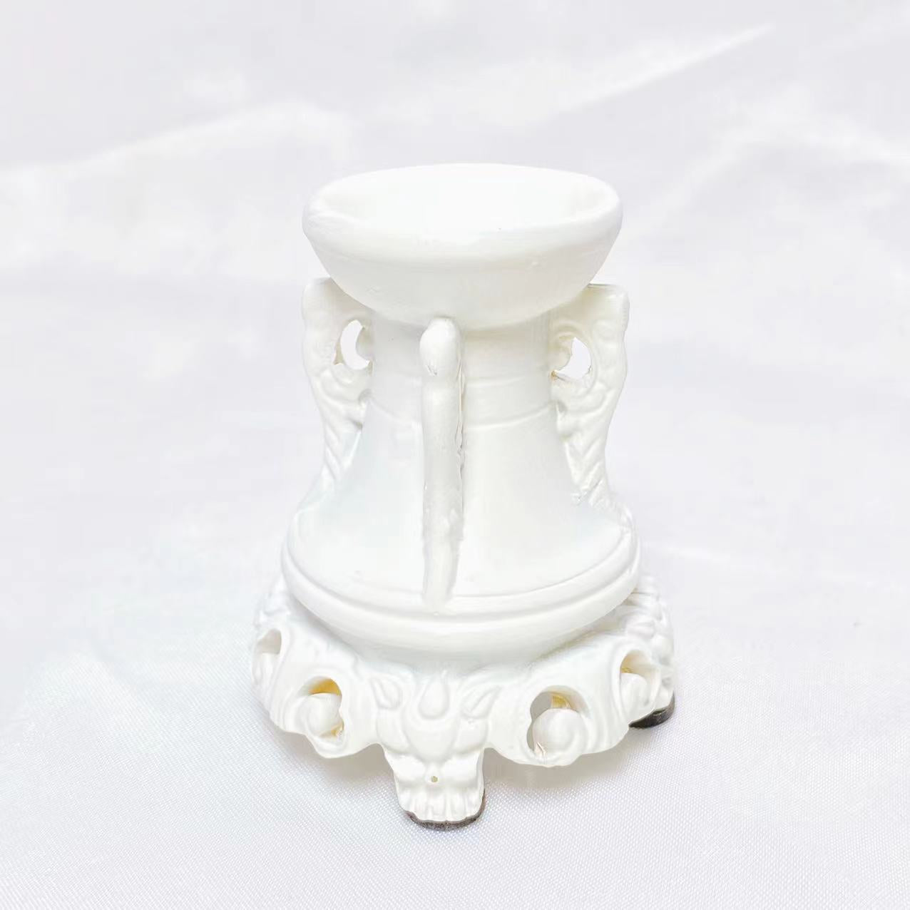 Resin sphere stand