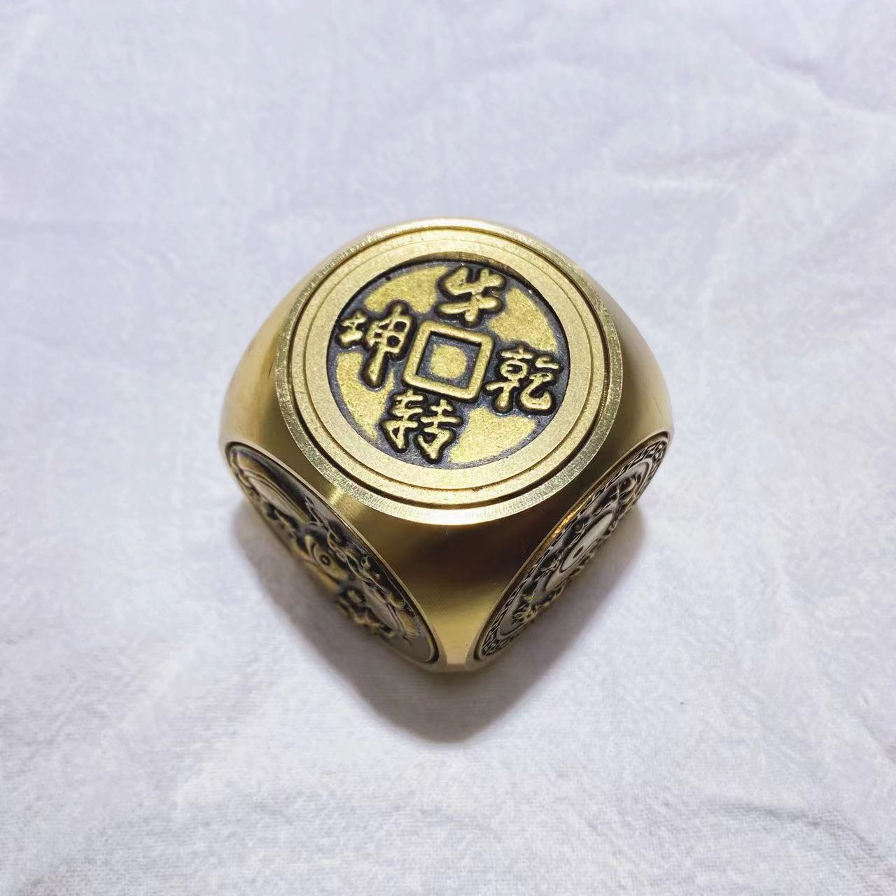 Copper spin dice with good meanning