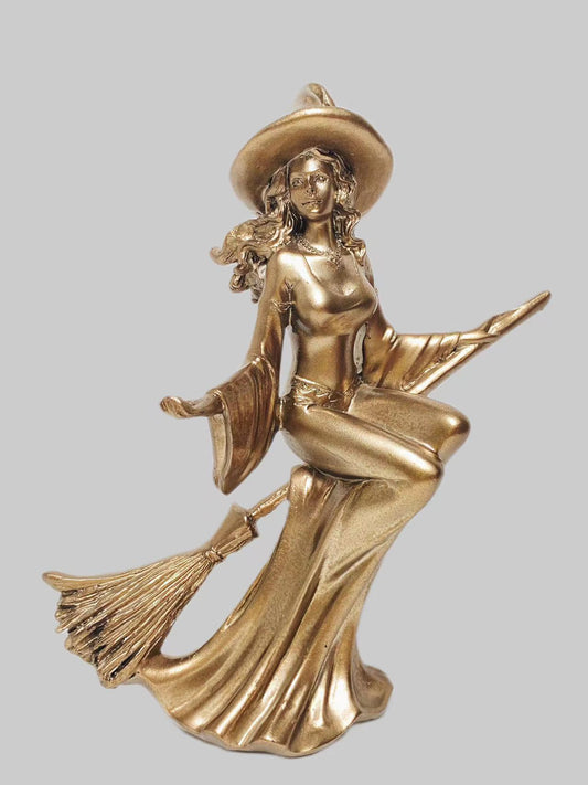 resin witch carving