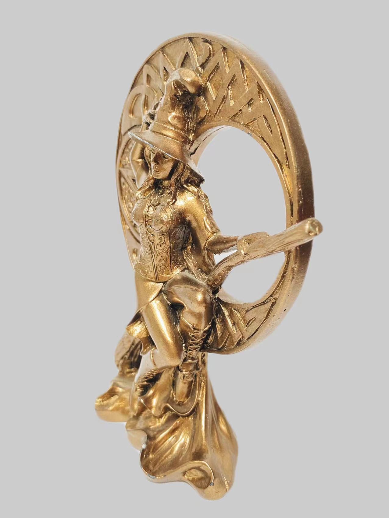 resin witch carving