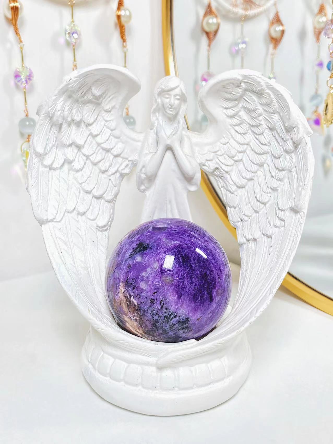 Resin White Angel Sphere stand