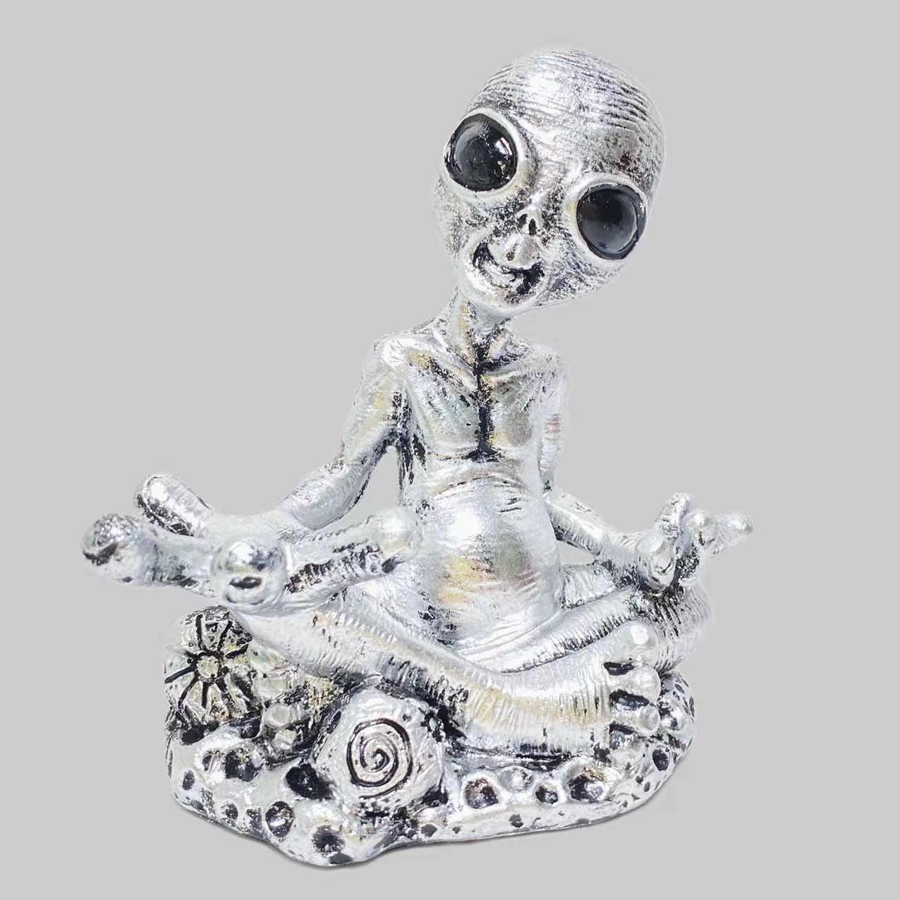Resin Alien double spheres stand