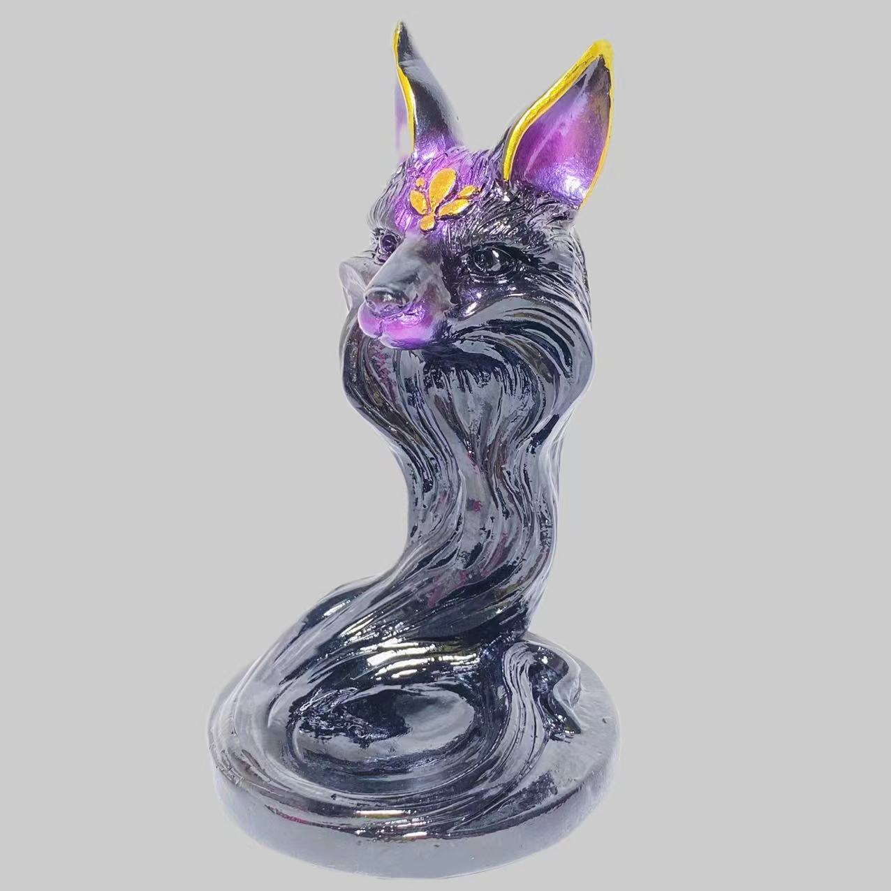 Resin fox sphere stand