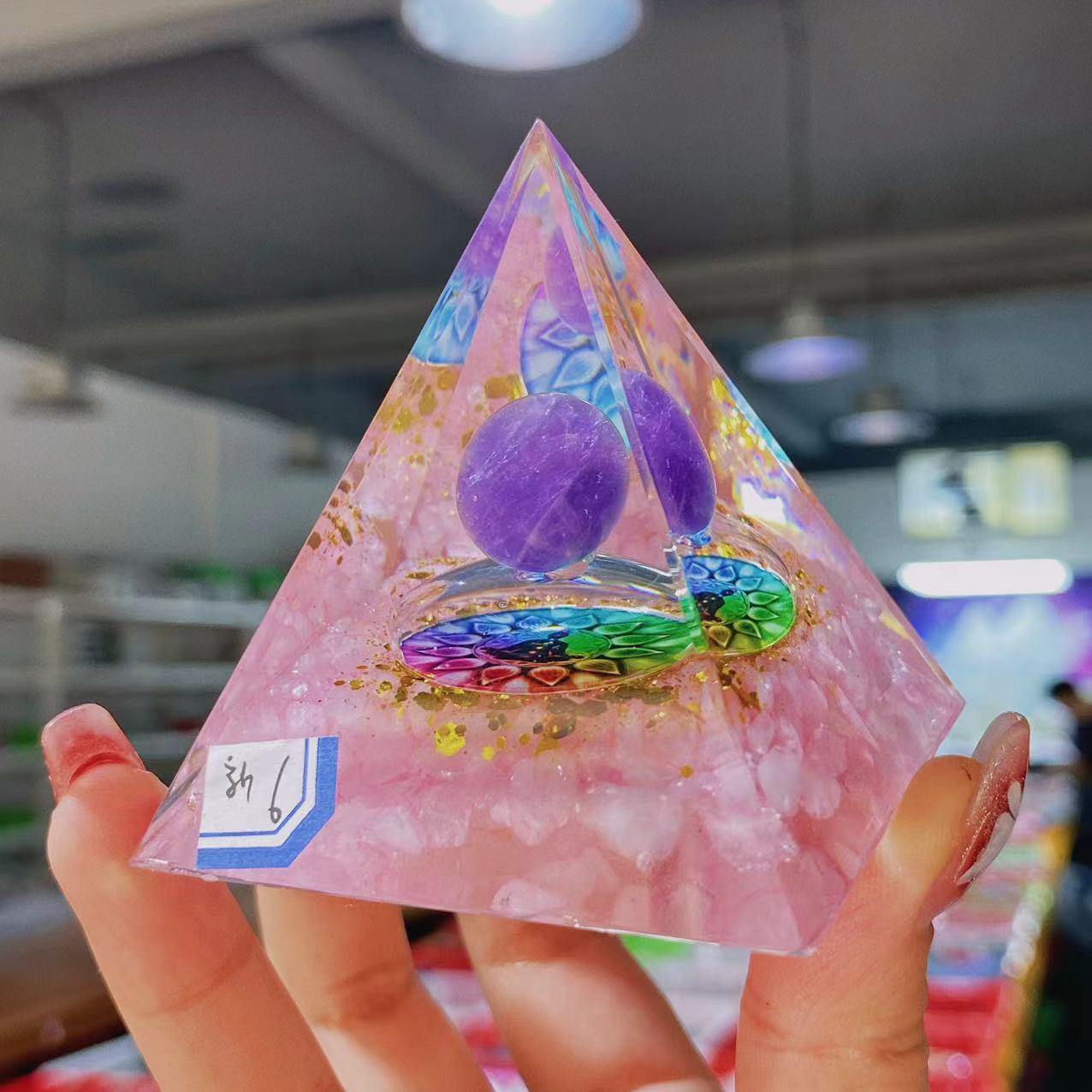 Resin chips orgonite pyramid