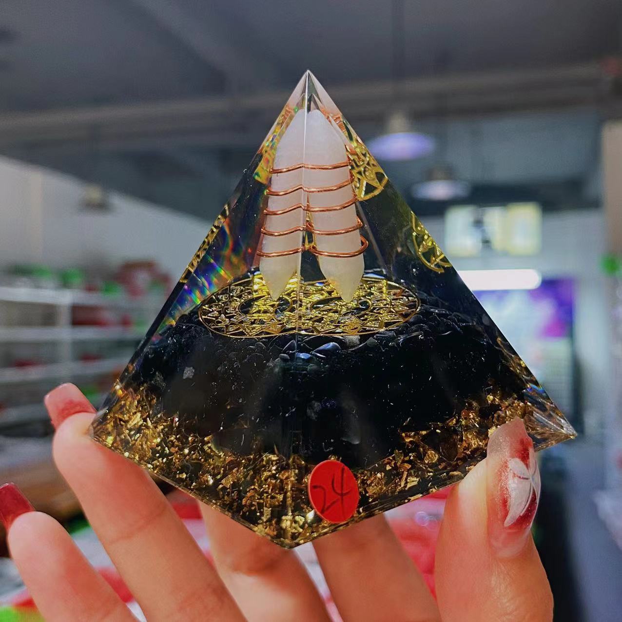 Resin chips orgonite pyramid