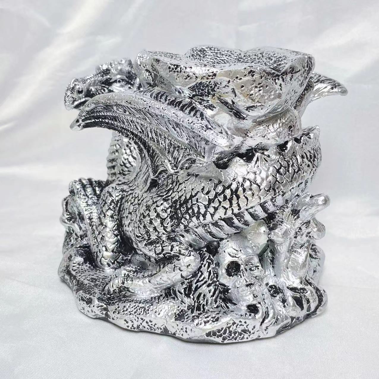 Resin flying dragon sphere stand