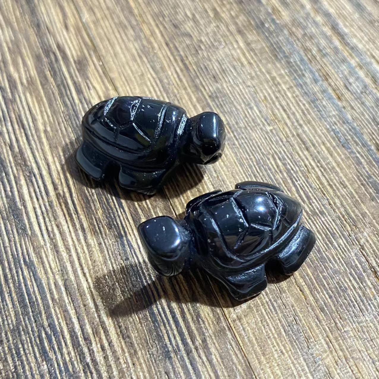 mini turtle carvings