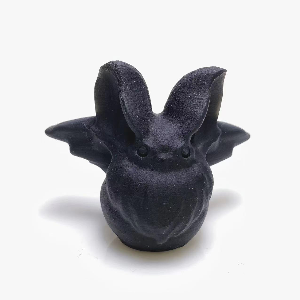 Black obsidian bat carving 1