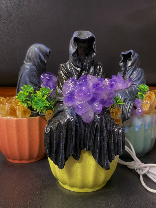 Amethyst sitting reapper light