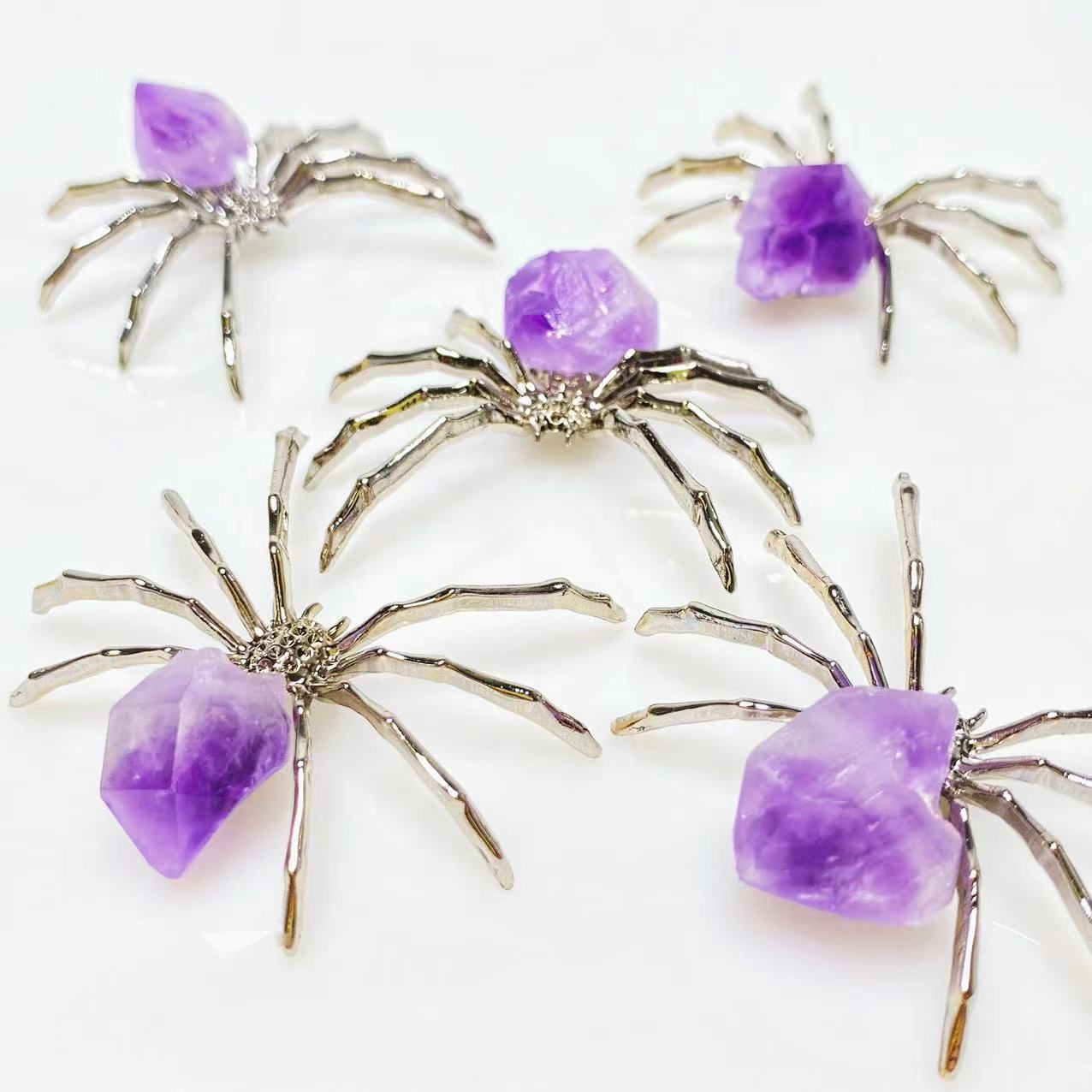 Raw Spider with metal legs