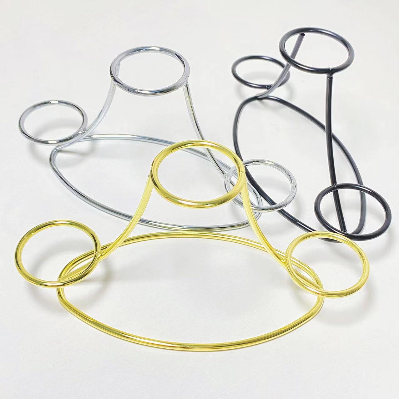 Metal mountain shape three spheres stand