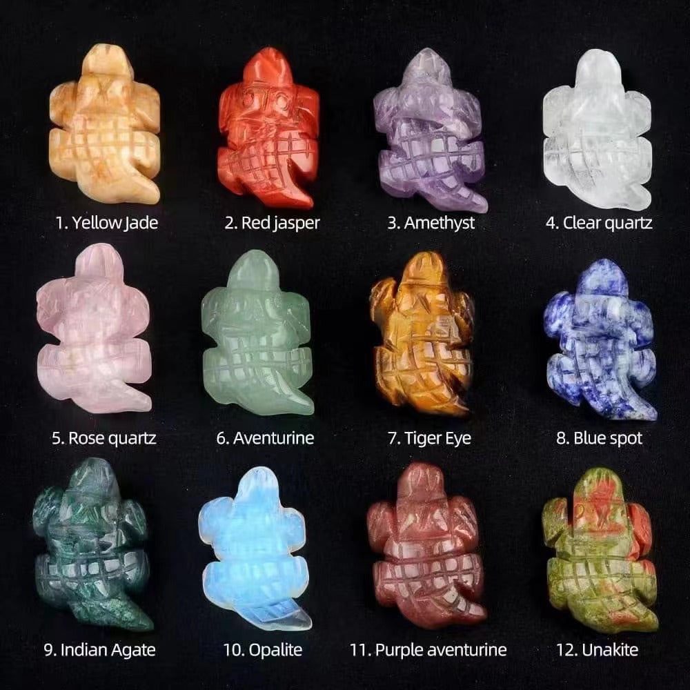 Mini alligator carving