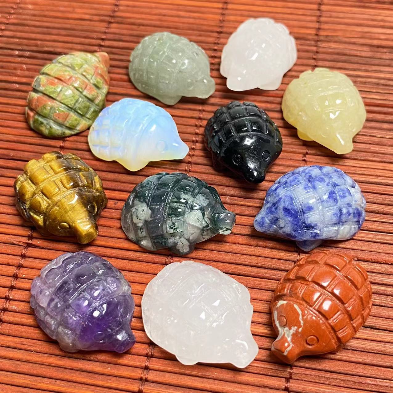 mini crystal sandshrew carving