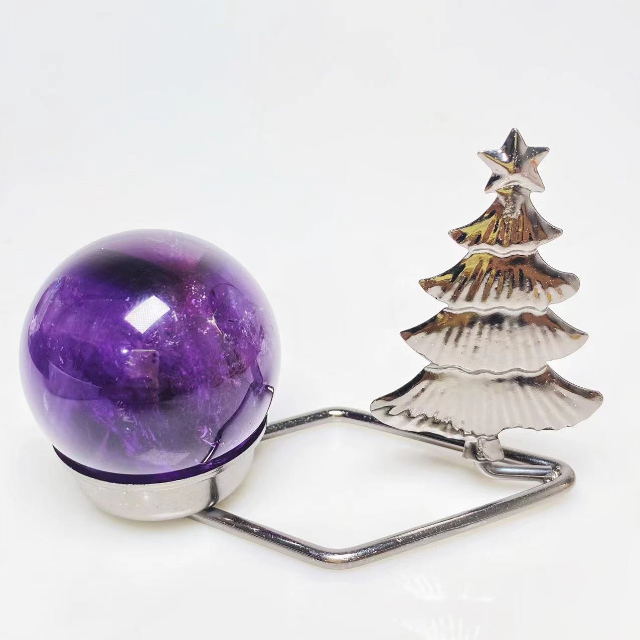 Metal tree candle holder