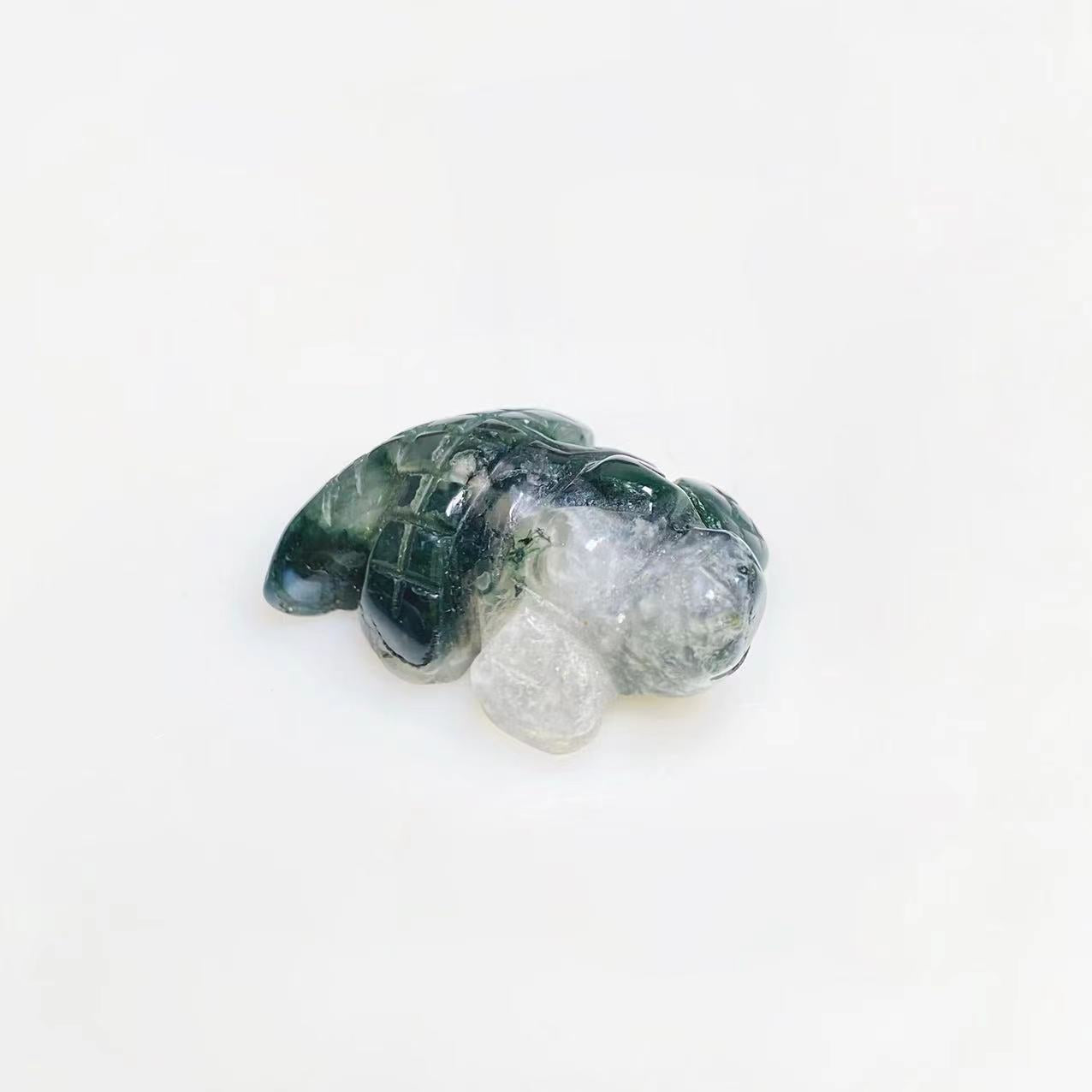 Mini alligator carving