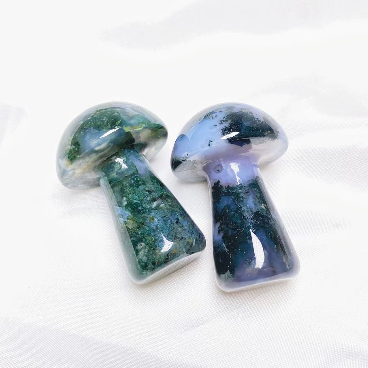 Crystal 2 inches mushroom