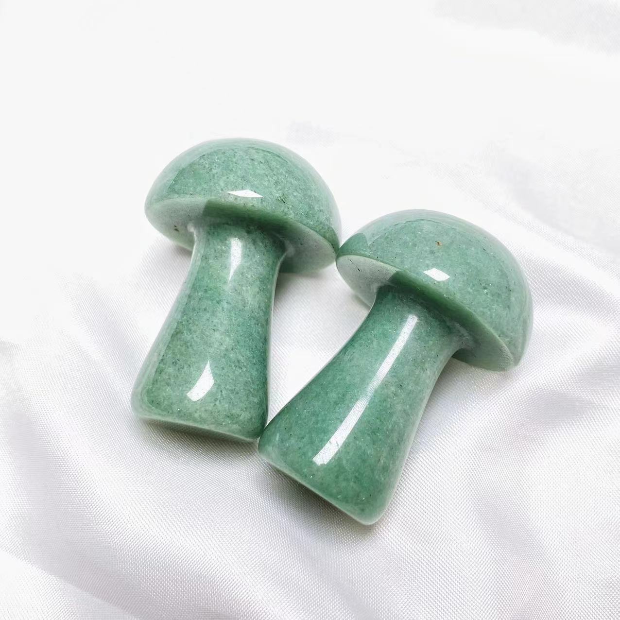 Crystal 2 inches mushroom