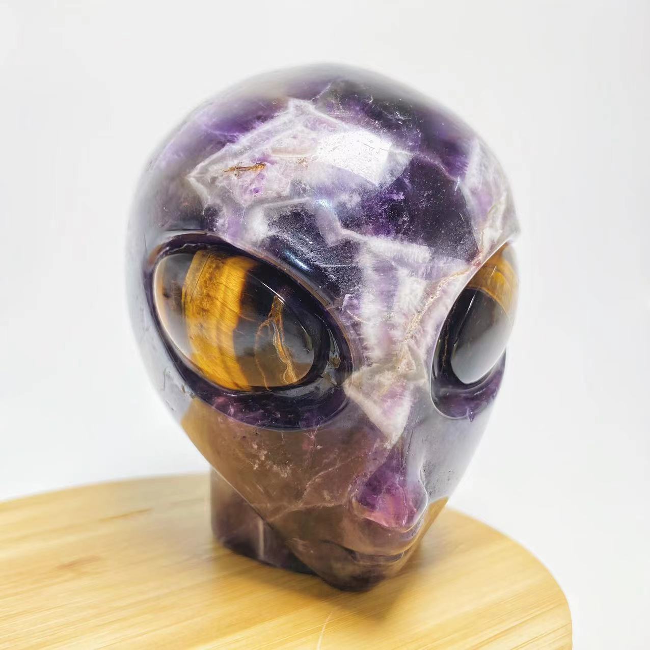 New alien head with tigers eye eyes