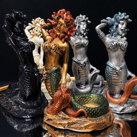 Resin medusa sphere stand
