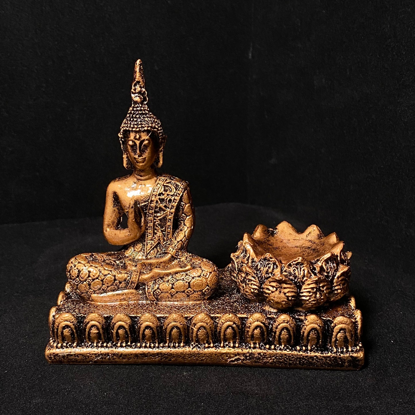 Resin buddha lotus sphere stand