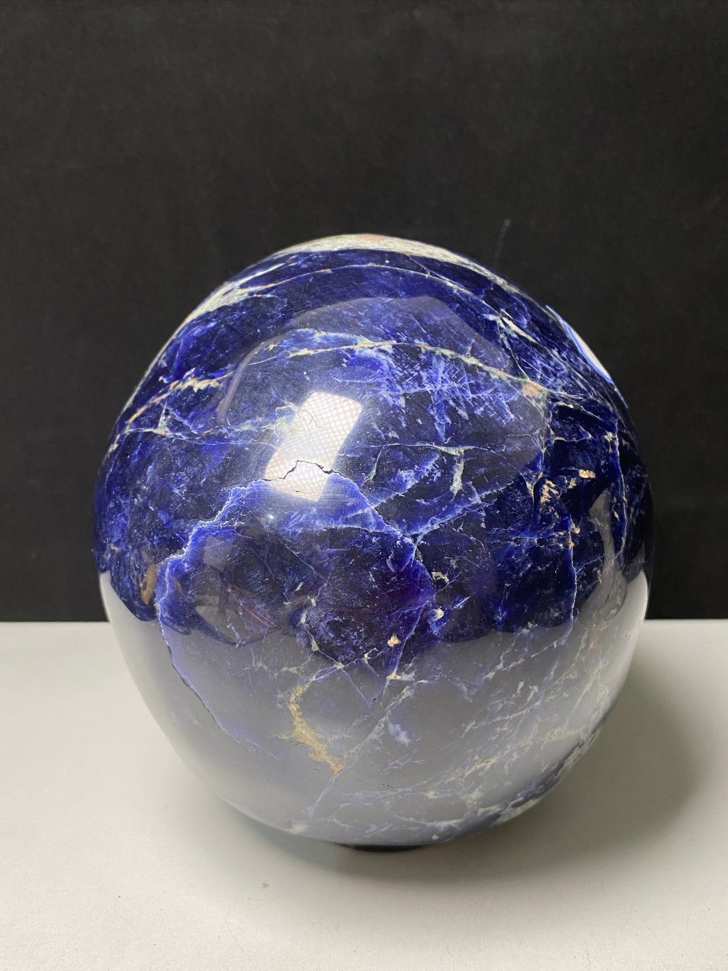 Sodalite skull