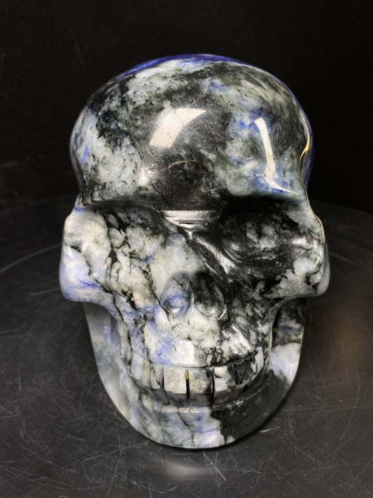 111-Dumortierite skull #3524