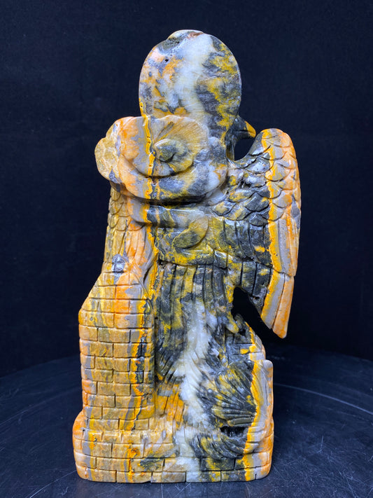 129-Bumble bee jasper phoenix on castle carving #1139