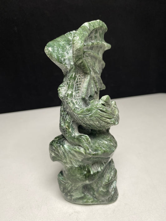Seraphinite flying dragon on double skulls #0551