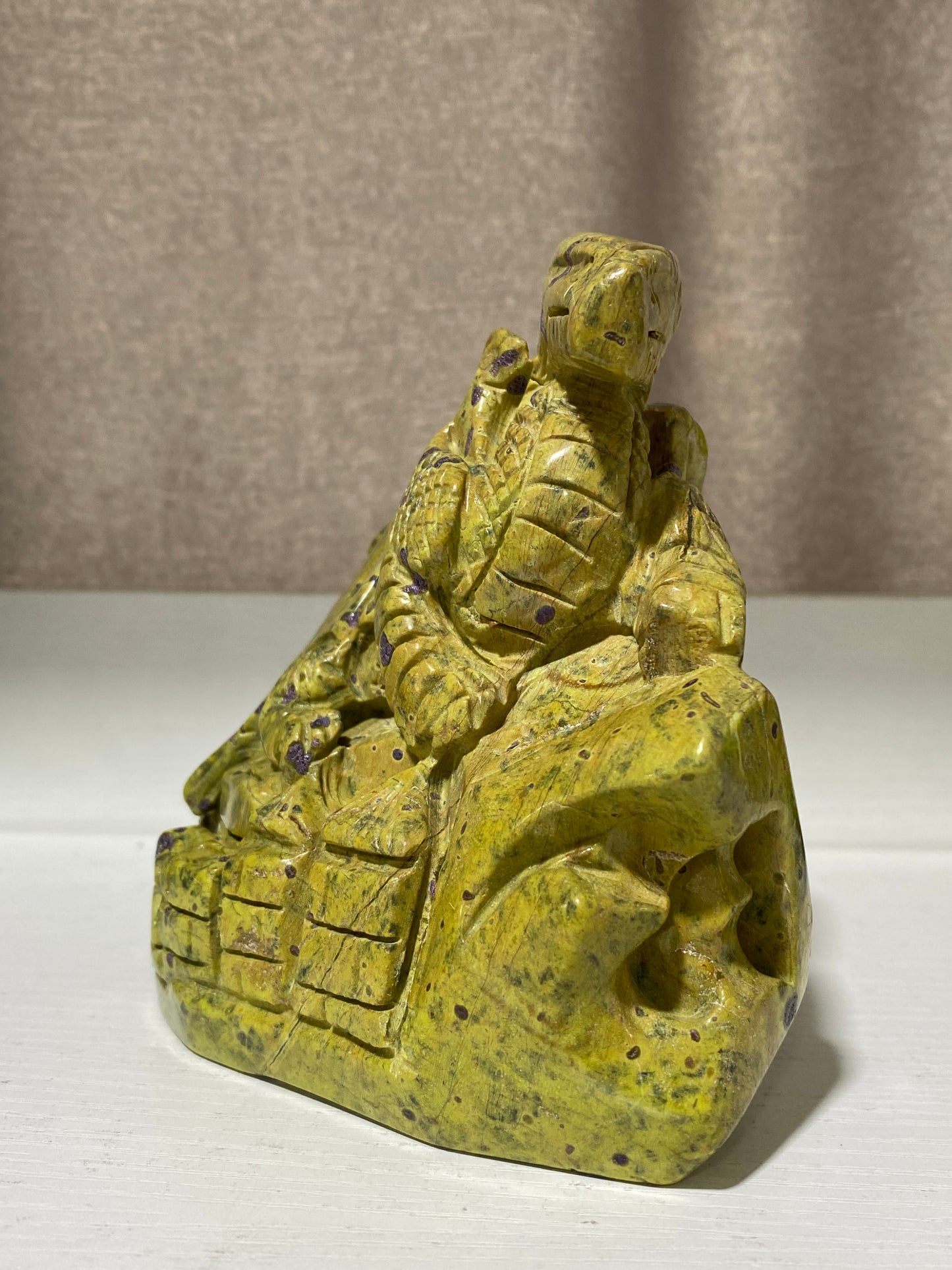 Atlantisite flying dragon on castle carving #1393