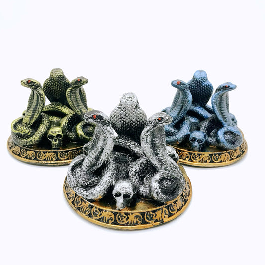 Crystal resin cobra sphere stands