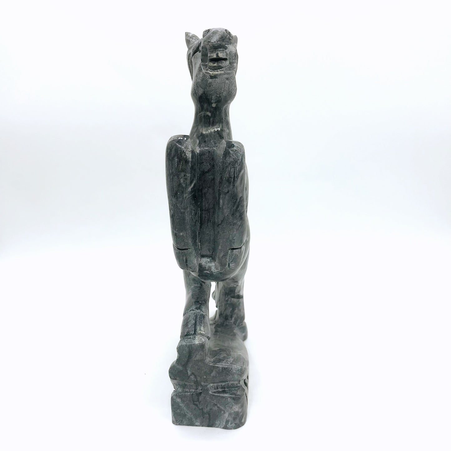 Black jade horse carving