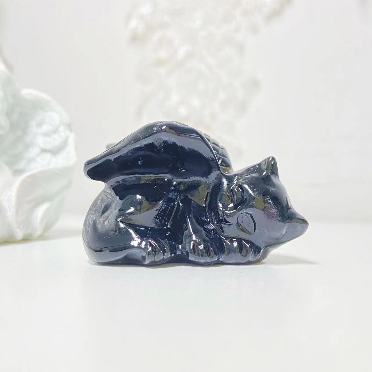 Crystal different materials angel cat carvings