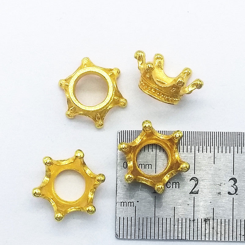 Mini metal crown stand